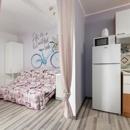 Apartments Miri Врсар Экстерьер фото