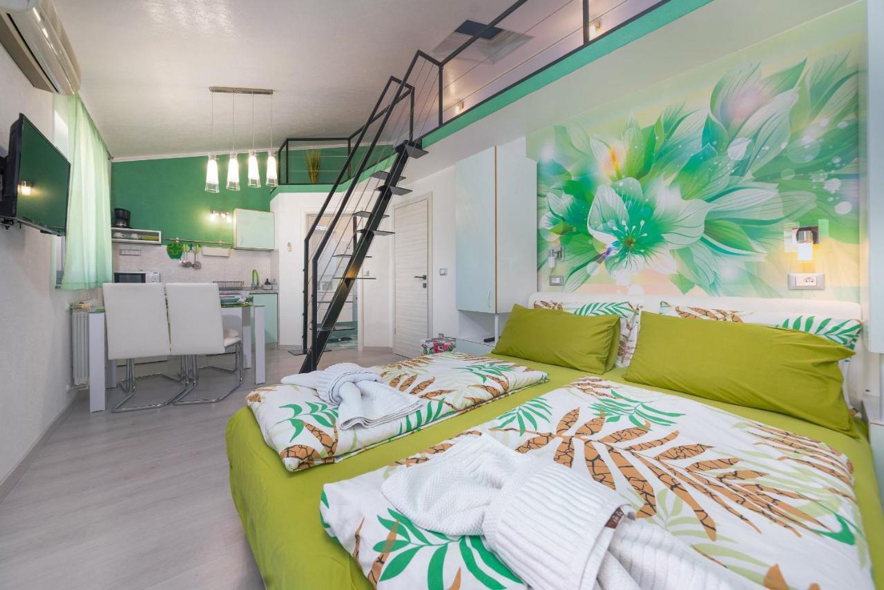 Apartments Miri Врсар Экстерьер фото