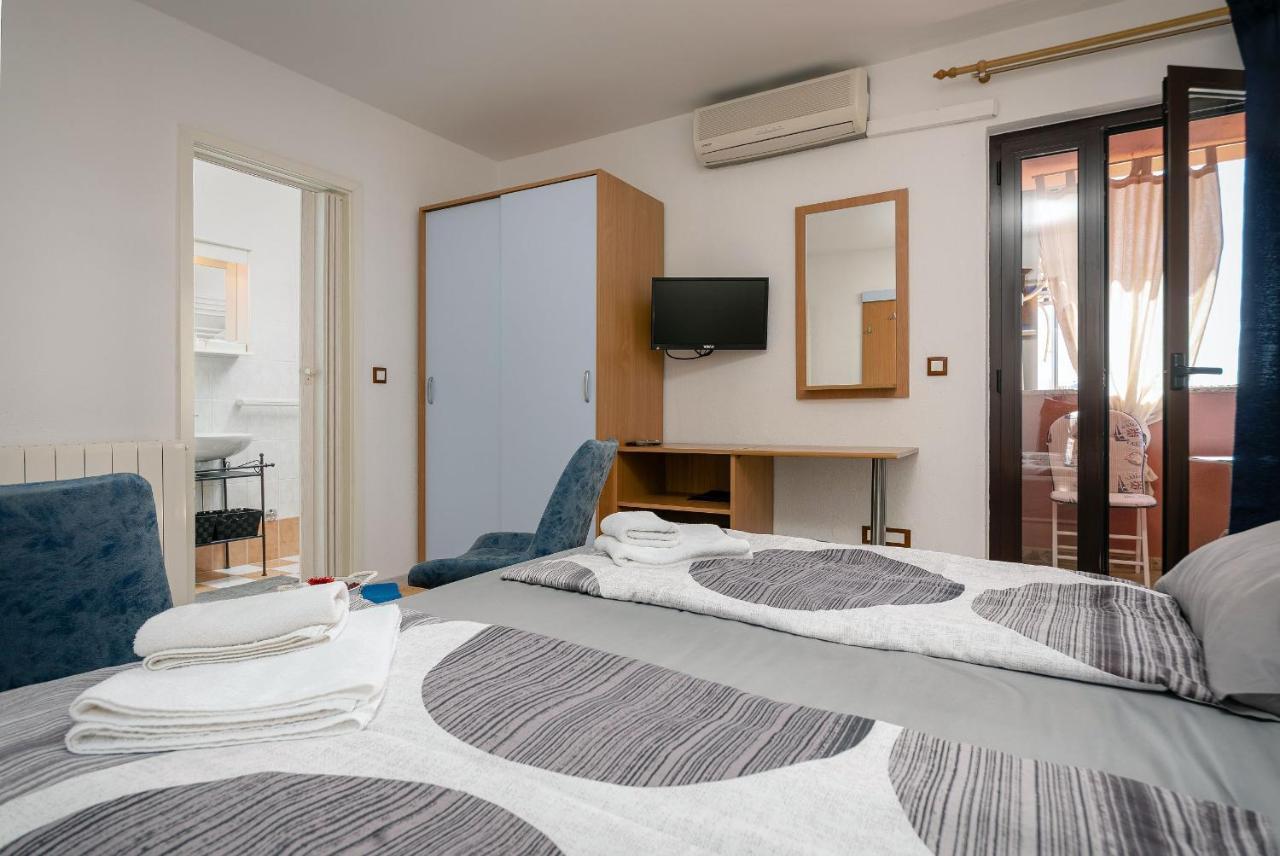 Apartments Miri Врсар Экстерьер фото