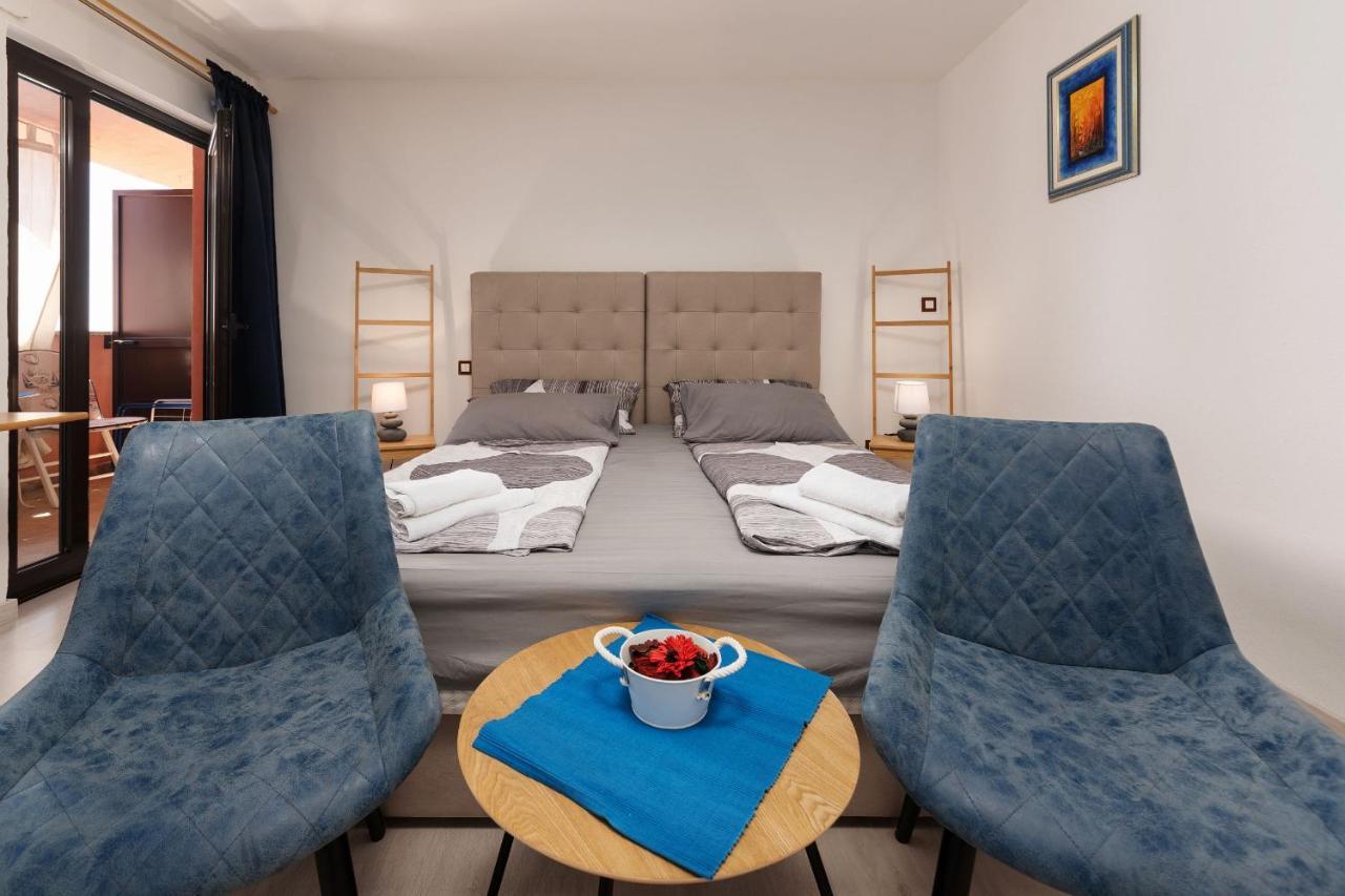Apartments Miri Врсар Экстерьер фото