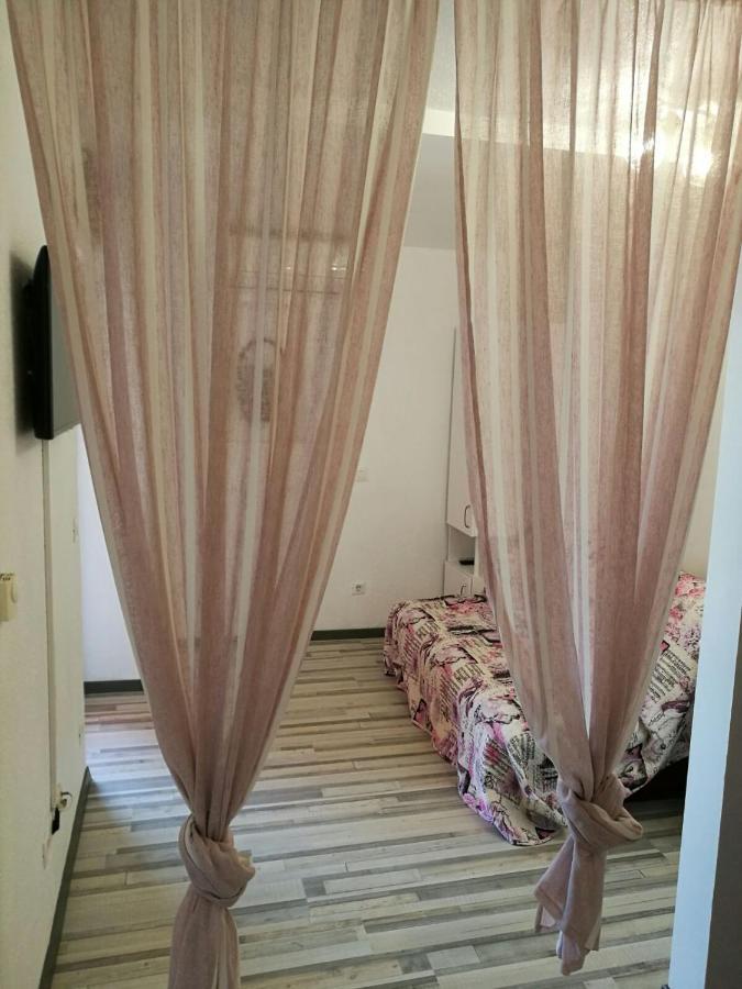 Apartments Miri Врсар Экстерьер фото