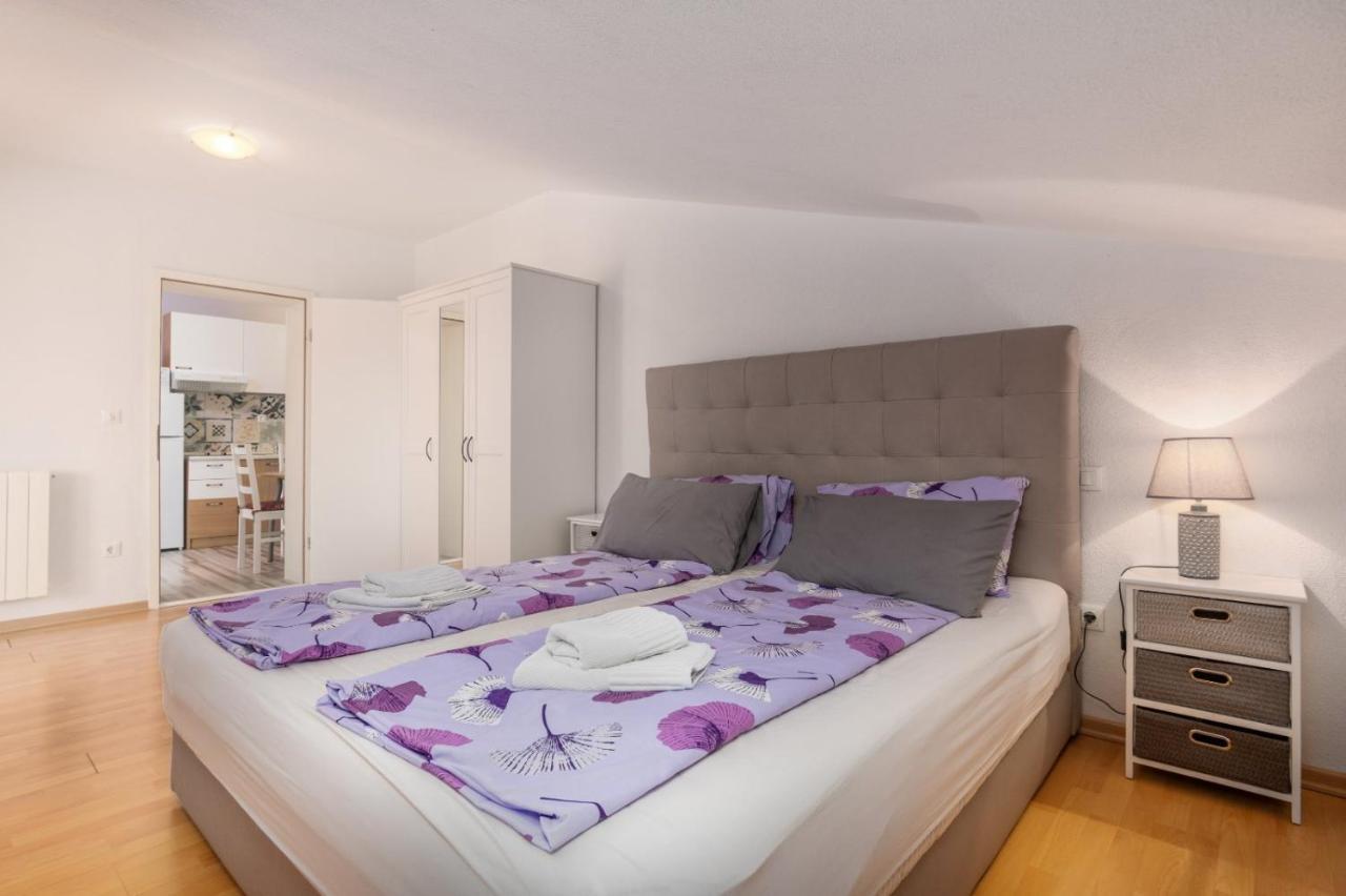 Apartments Miri Врсар Экстерьер фото