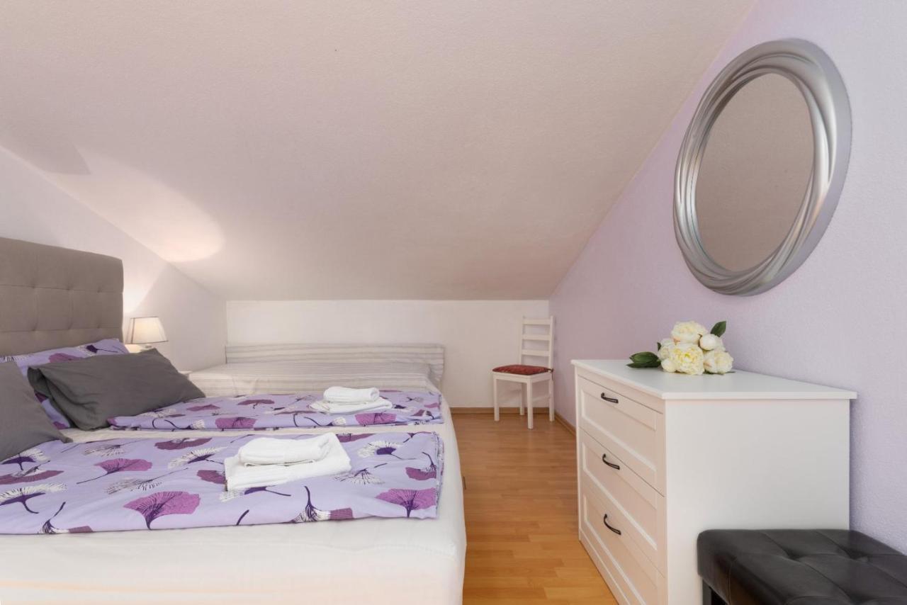 Apartments Miri Врсар Экстерьер фото